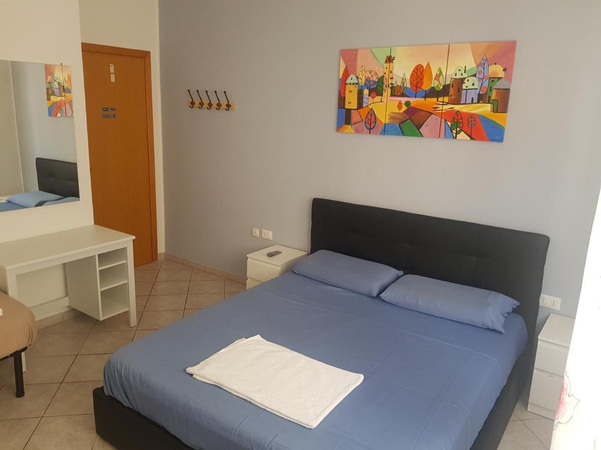 New House Appartement Follonica Buitenkant foto