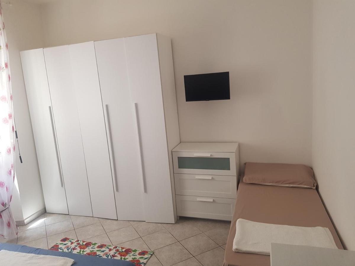 New House Appartement Follonica Buitenkant foto